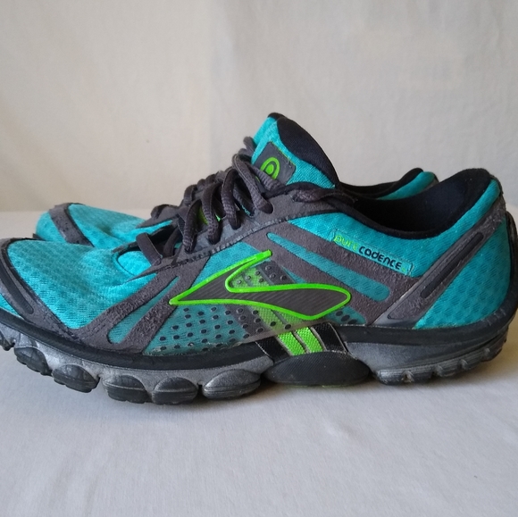 cadence running shoes